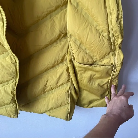 Athleta Inlet Fitted Yellow Puffer Vest Down Fill - Picture 6 of 9